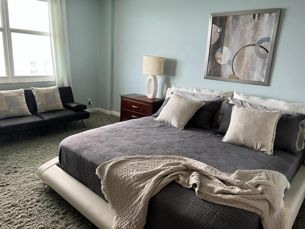 Penthouse Beach Front 1St Line, 2 Bedroom 2 Ba, New Decoration & Furnitures, Unobstructed View Of The Beautiful Atlantic, Free Parking Hollywood Ngoại thất bức ảnh